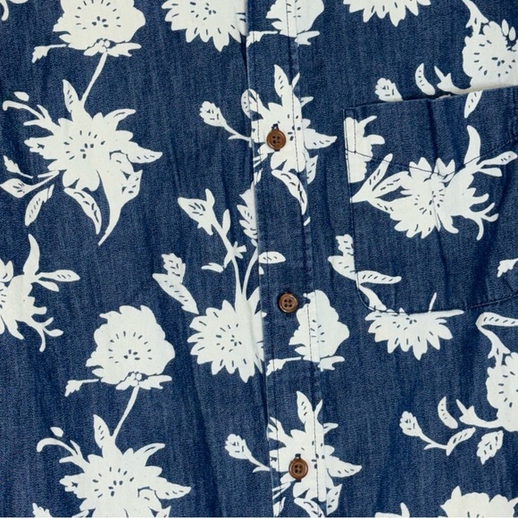 Old Navy Navy Blue and White Floral Shirt - Picture 7 of 11